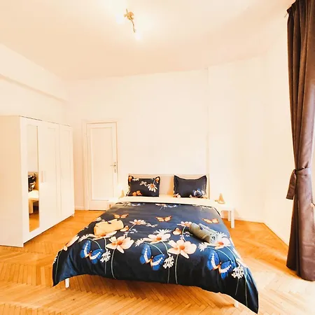 Old Town Oasis - Ap 4