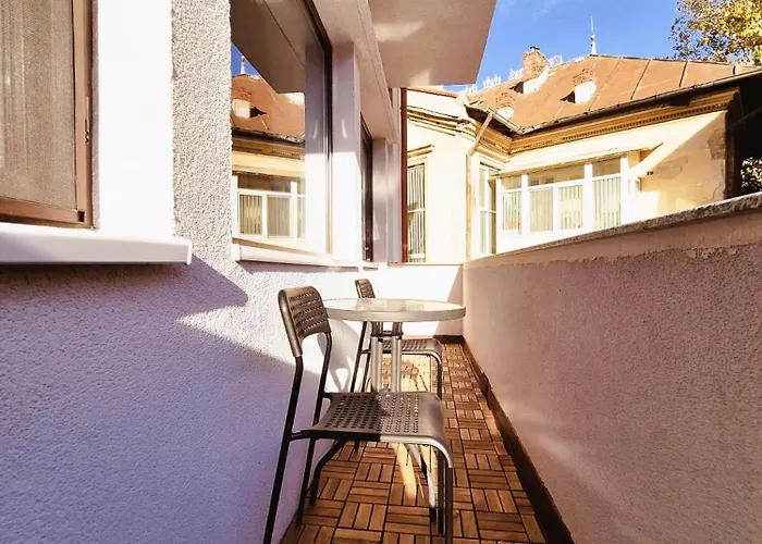 Old Town Oasis - Ap 4 *