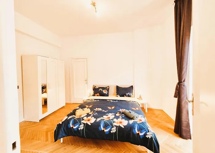 Old Town Oasis - Ap 4